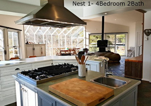 Crowes Nest Apartments - Foster Accommodation 0