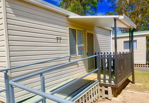 Crows Nest Tourist Park - Foster Accommodation 1