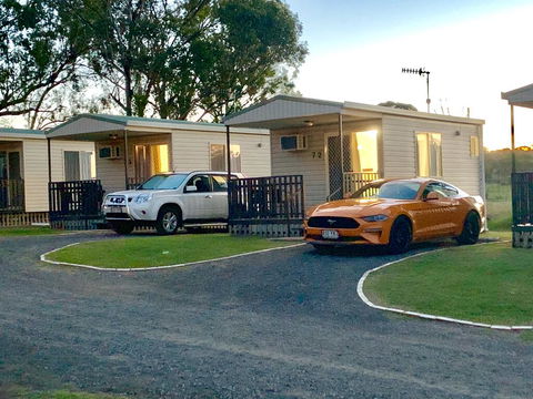 Crows Nest Tourist Park - Foster Accommodation 0