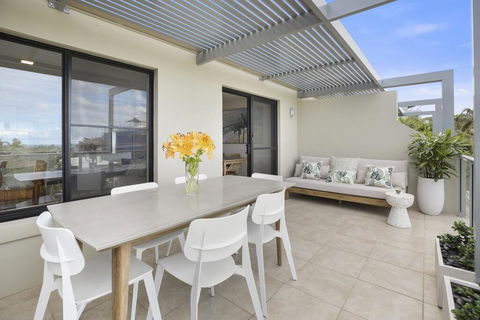 Crystal Shores Sunshine Beach - Foster Accommodation 3
