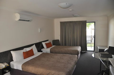 Dalby Fairway Motor Inn - Foster Accommodation 2