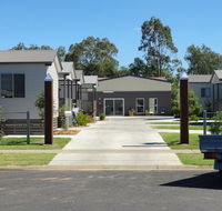 Dalby Tourist Park - Foster Accommodation