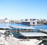 Darling harbour Waterview Luxury Apartment - Foster Accommodation