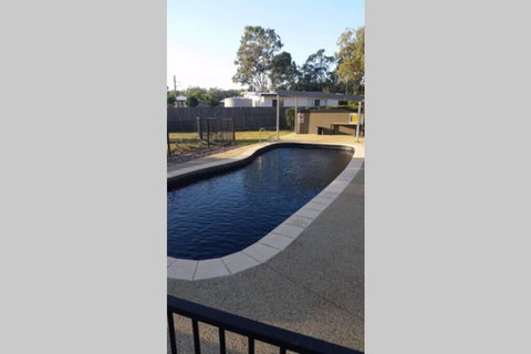 Dee B N B - Foster Accommodation 1