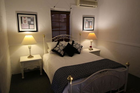 Dempster Cottage - Foster Accommodation 2