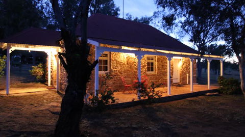 Dempster Cottage - Foster Accommodation 0