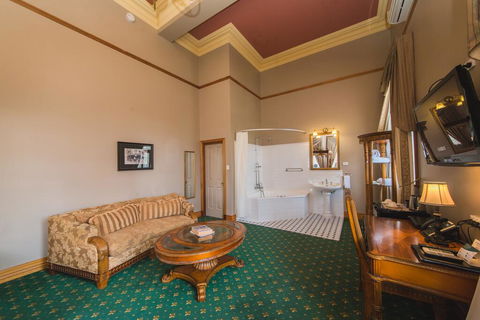 Denison Boutique Hotel, Ascend Hotel Collection - Foster Accommodation 2