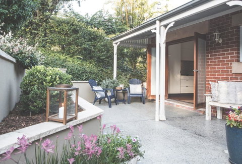 Diggers Beach Cottage - Foster Accommodation 1