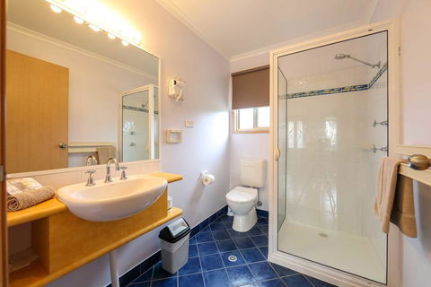 Discovery Parks - Eden - Foster Accommodation 1