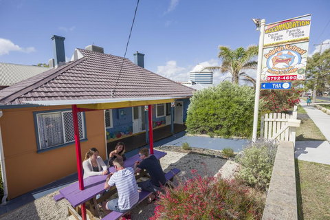 Dolphin Retreat Bunbury YHA - Foster Accommodation 1