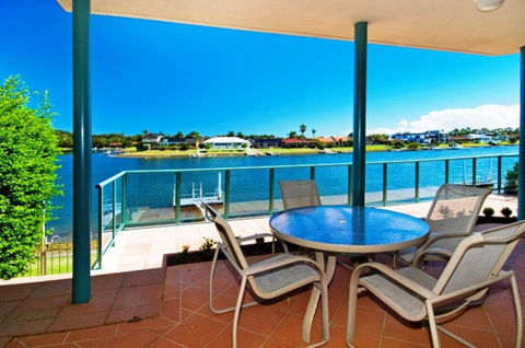 Dolphins 2 7 Commodore Crescent - Foster Accommodation 1