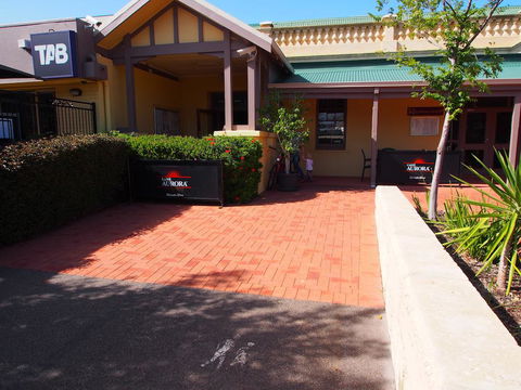 Dongara Hotel Motel - Foster Accommodation 0