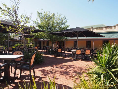 Dongara Hotel Motel - Foster Accommodation 1