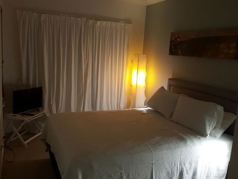 Drifters Apartment - Foster Accommodation 2