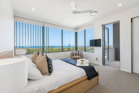 Dune Beach Front Apartment 15 - Foster Accommodation 0