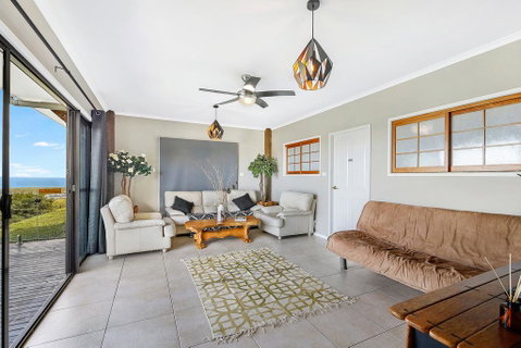 Eagles Loft - Foster Accommodation 1