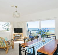 Eden On the Beach - beachside getaway - Foster Accommodation