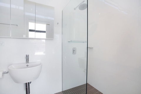 Edge 7/16 Clyde Street - Foster Accommodation 3