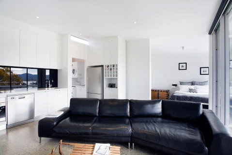 Edge 7/16 Clyde Street - Foster Accommodation 2