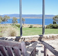 Edzell - Stunning Waterfront Home - Foster Accommodation