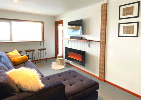 Eiger Chalet - Foster Accommodation 1