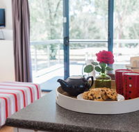 Eildon Pondage Holiday Park - Foster Accommodation