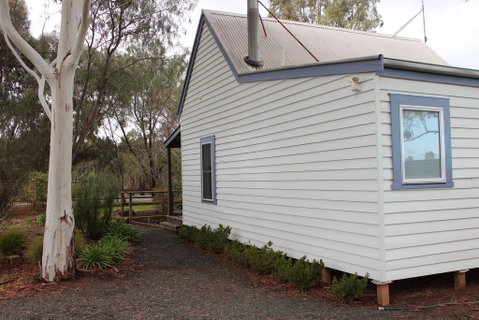Elinike Guest Cottages - Foster Accommodation 1