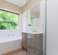 Elizas Townhouse - Foster Accommodation