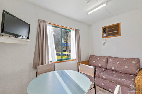Elliston Waterloo Bay Tourist Park - Foster Accommodation 2