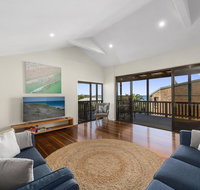 Emerald Seas Beach House - Foster Accommodation