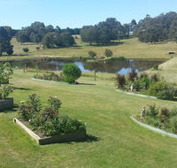 Emu Lodge Country Retreat - Foster Accommodation