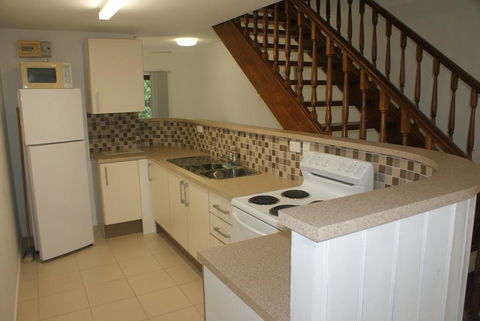 Endless Summer - Foster Accommodation 2