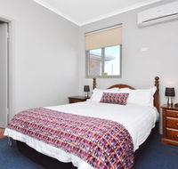 Eyre Hotel - Foster Accommodation