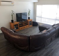 Falcon Bay 4x4 Townhouse - Foster Accommodation
