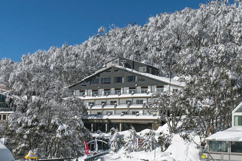 Falls Creek Hotel - Foster Accommodation 0