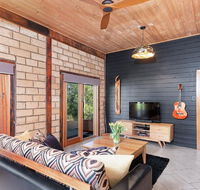 Falls River Luxury Accommodation - Foster Accommodation