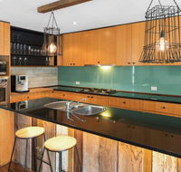 Family Foreshore Favourite - Foster Accommodation