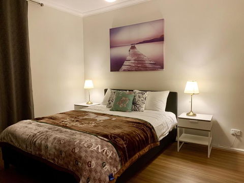Family Home In Prime Location Melbourne - Foster Accommodation 3