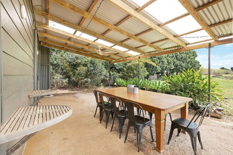 Farm & Co-sy - Foster Accommodation 3