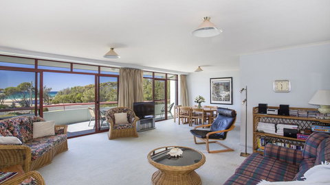 Fathoms 17 - Mollymook ALL LINEN PROVIDED - Foster Accommodation 3