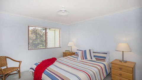 Fathoms 17 - Mollymook ALL LINEN PROVIDED - Foster Accommodation 2