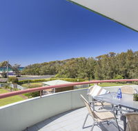 Fathoms 17 - Mollymook ALL LINEN PROVIDED - Foster Accommodation