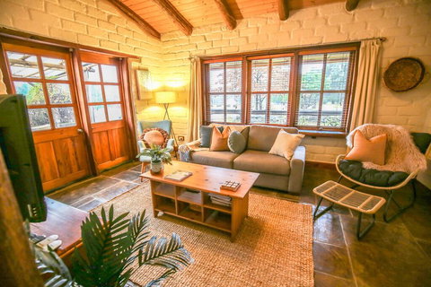 Feathertop Retreat - Foster Accommodation 1