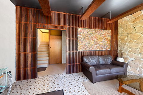 Fi's Relaxing Beach House - Foster Accommodation 2