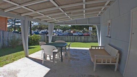 Fingal Beach Beach Shack - Foster Accommodation 3