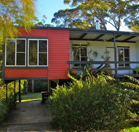 Finisterre Beach House - Foster Accommodation