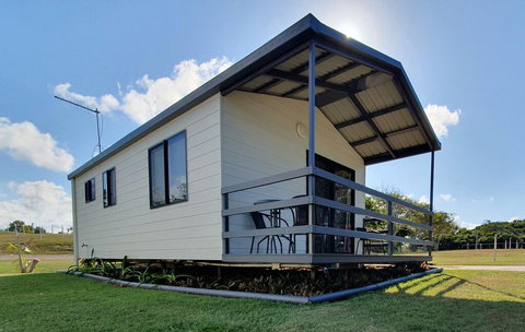 Fisherman's Beach Holiday Park - Foster Accommodation 1