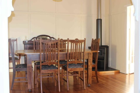 Flame Hill Vineyard - Foster Accommodation 2