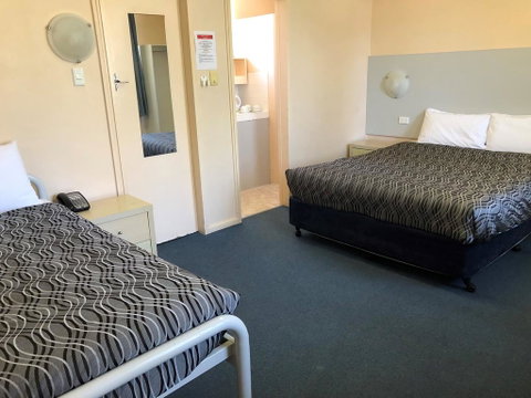 Flinders Motel - Foster Accommodation 3