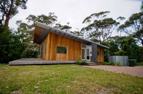 Flounder - Foster Accommodation 0
